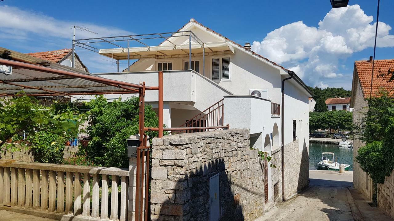 Apartments Damjanic Jerko Vrboska Zewnętrze zdjęcie
